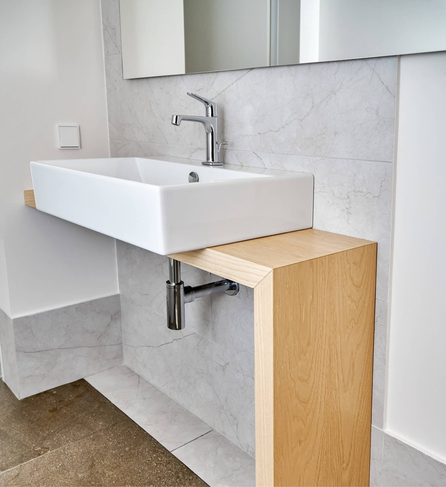 Rénovation salle de bains moderne dans le quartier Centre-ville d'Aix